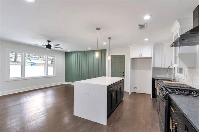 1300 Aniwaka Avenue SW, Atlanta, GA 30311