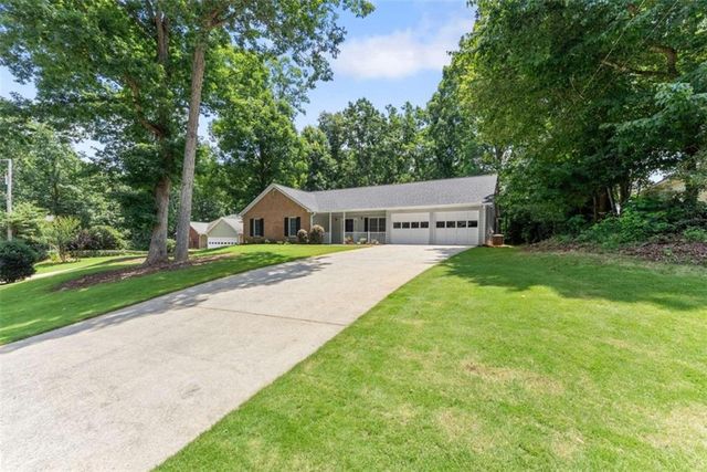 5607 Frontier Walk Lane, Buford, GA 30518