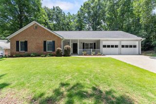 5607 Frontier Walk Lane, Buford, GA 30518