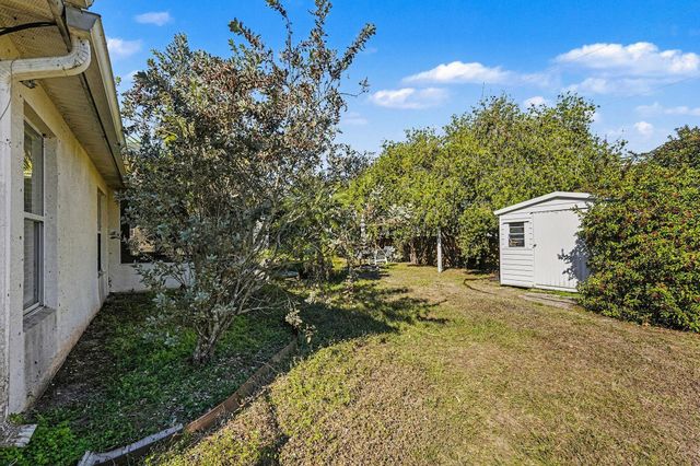 2259 Cogan Drive SE, Palm Bay, FL 32909