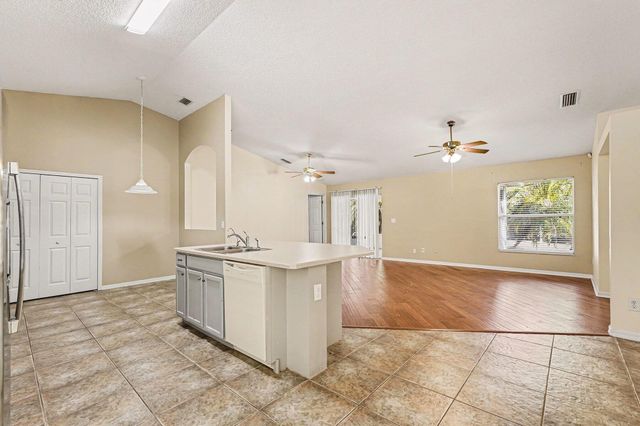 2259 Cogan Drive SE, Palm Bay, FL 32909