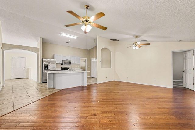 2259 Cogan Drive SE, Palm Bay, FL 32909