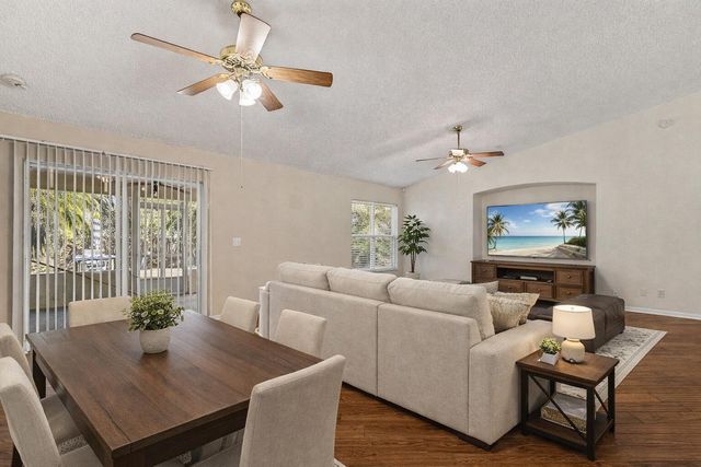 2259 Cogan Drive SE, Palm Bay, FL 32909