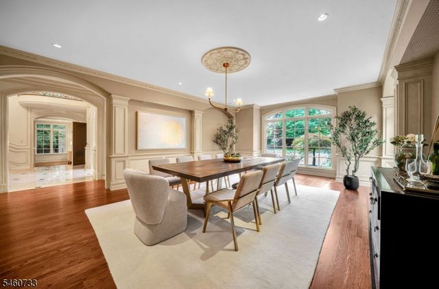 14 Grasmere Ct, Livingston Twp., NJ 07039