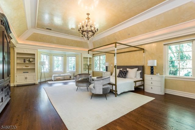 14 Grasmere Ct, Livingston Twp., NJ 07039