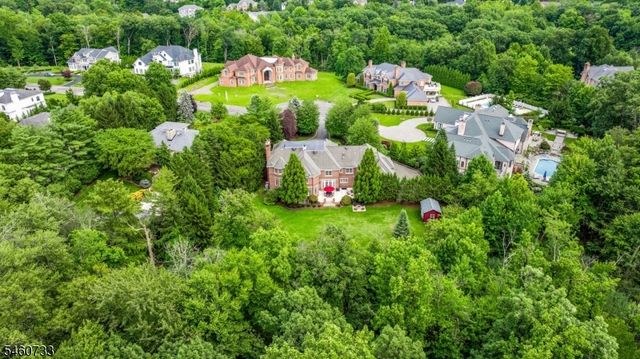 14 Grasmere Ct, Livingston Twp., NJ 07039