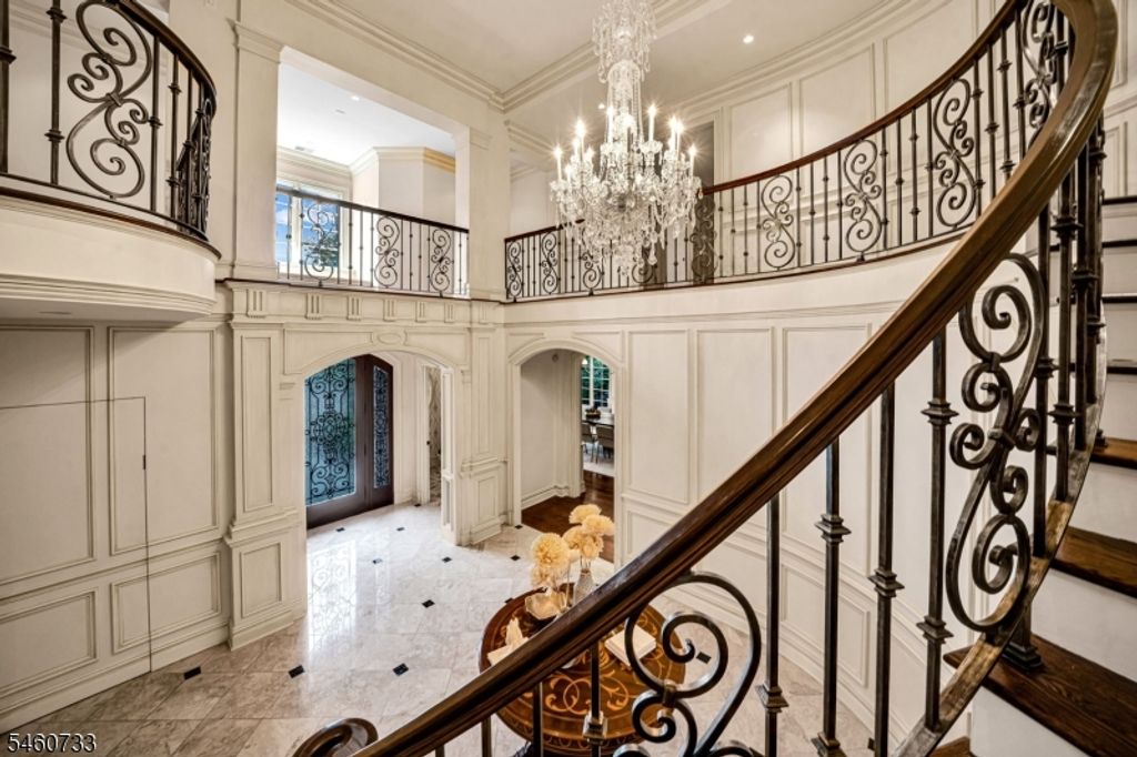 14 Grasmere Ct, Livingston Twp., NJ 07039 — photo 2
