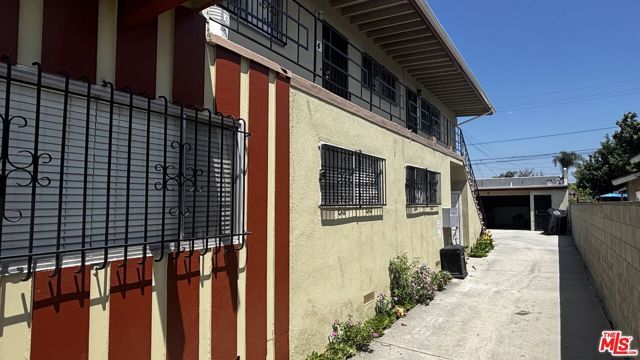 309 W Buckthorn Street, Inglewood, CA 90301