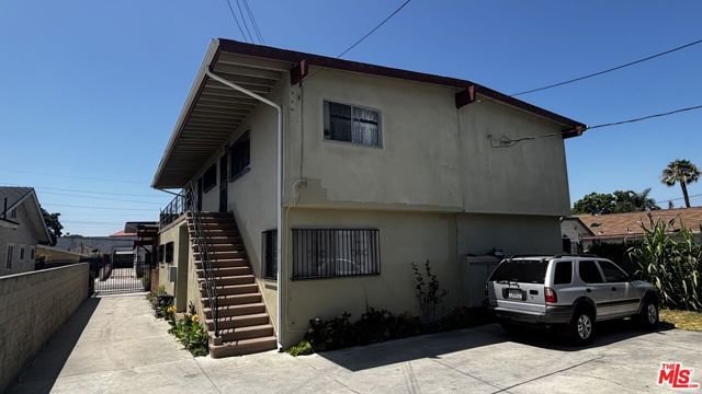 309 W Buckthorn Street, Inglewood, CA 90301