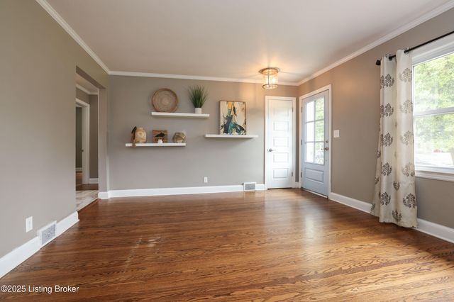 118 Holley Rd, Louisville, KY 40222