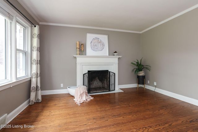 118 Holley Rd, Louisville, KY 40222