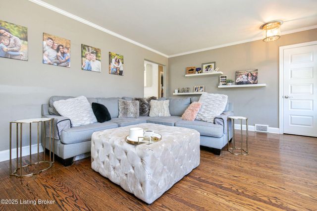 118 Holley Rd, Louisville, KY 40222