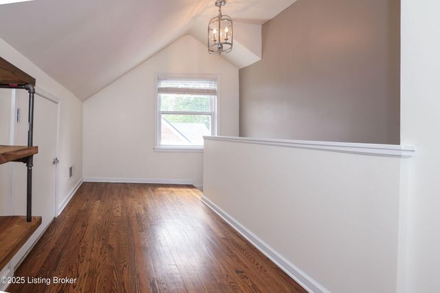 118 Holley Rd, Louisville, KY 40222