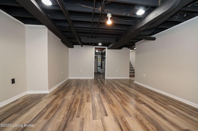 118 Holley Rd, Louisville, KY 40222