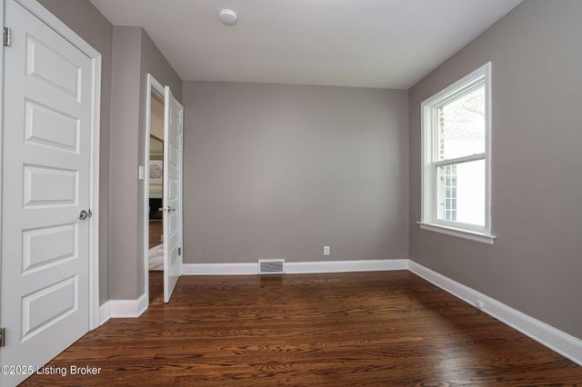 118 Holley Rd, Louisville, KY 40222
