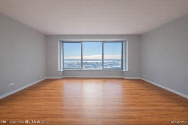 1300 E Lafayette 905, Detroit, MI 48207