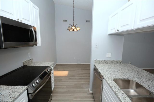 503 Pillar CT, Virginia Beach, VA 23462