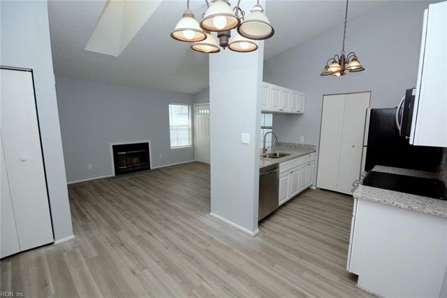 503 Pillar CT, Virginia Beach, VA 23462