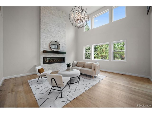 11940 E Lake Ct, Englewood, CO 80111