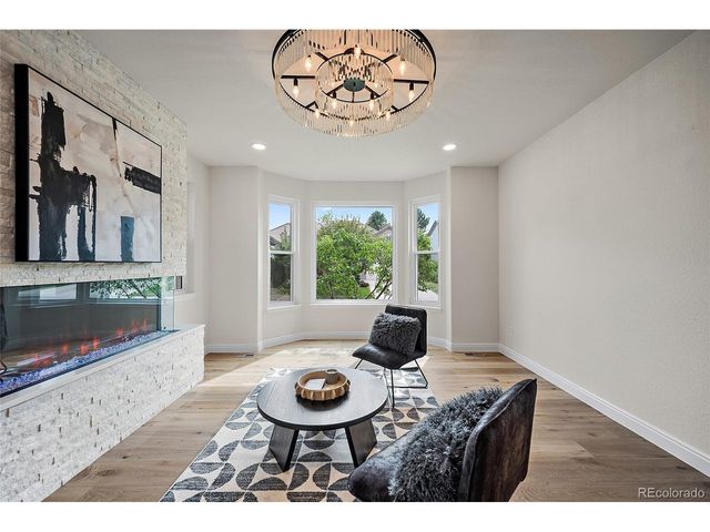 11940 E Lake Ct, Englewood, CO 80111