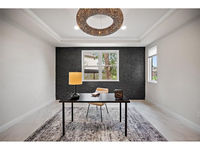 11940 E Lake Ct, Englewood, CO 80111