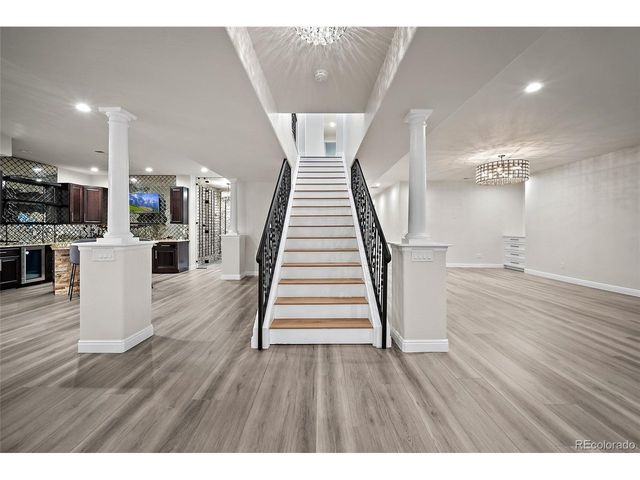 11940 E Lake Ct, Englewood, CO 80111