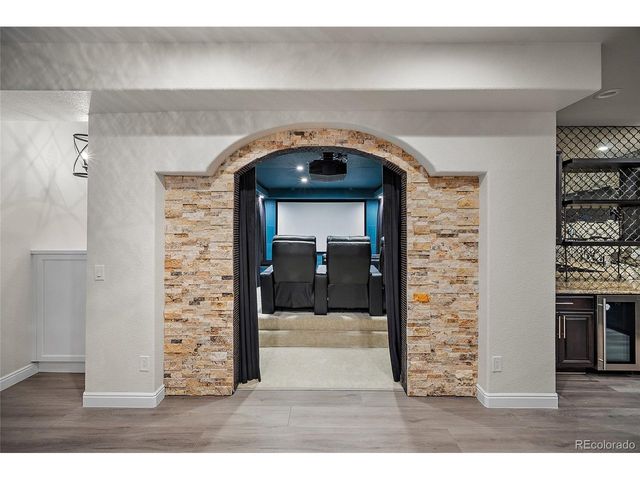 11940 E Lake Ct, Englewood, CO 80111