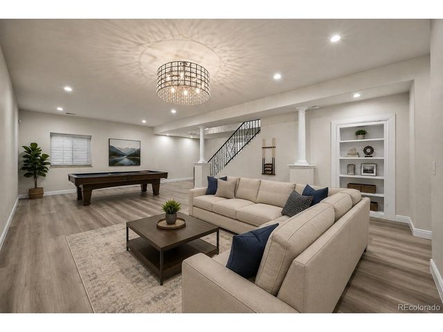 11940 E Lake Ct, Englewood, CO 80111