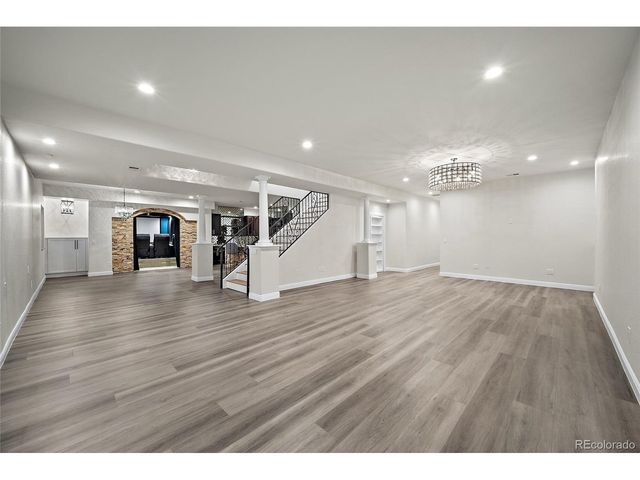 11940 E Lake Ct, Englewood, CO 80111