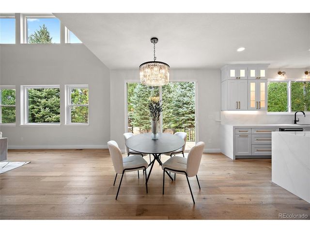11940 E Lake Ct, Englewood, CO 80111