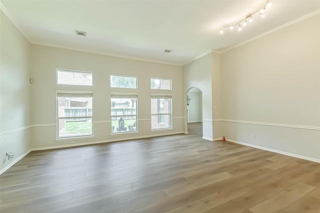 9906 Palisade Lakes Drive, Houston, TX 77095