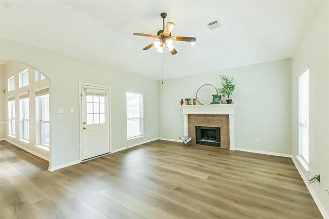 9906 Palisade Lakes Drive, Houston, TX 77095