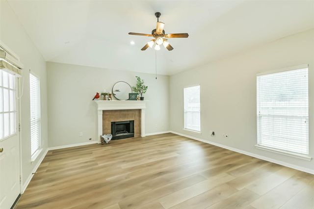 9906 Palisade Lakes Drive, Houston, TX 77095