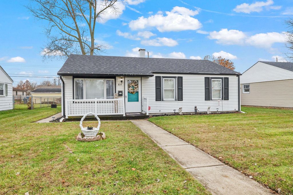 814 N Indiana Street, Griffith, IN 46319