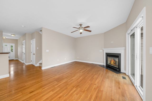 21 County St. B, Peabody, MA 01960