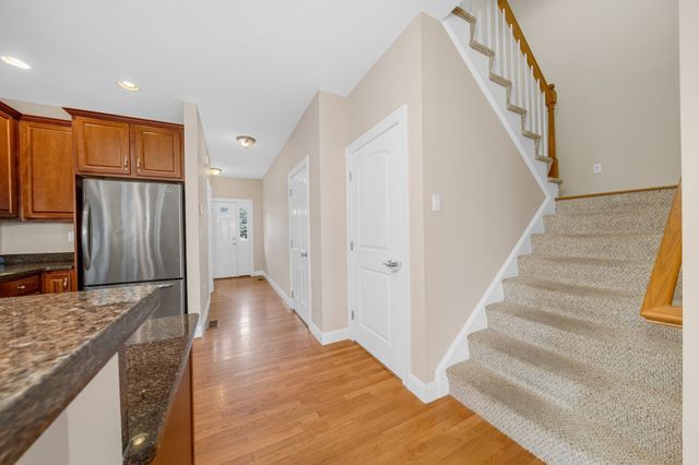 21 County St. B, Peabody, MA 01960