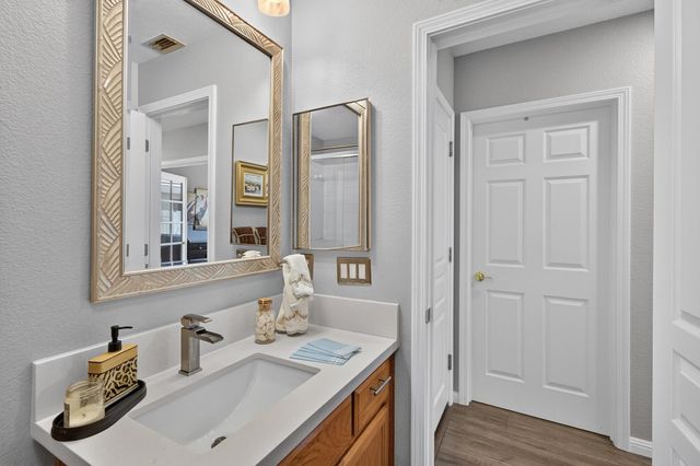 3207 Europa St, Roseville, CA 95661