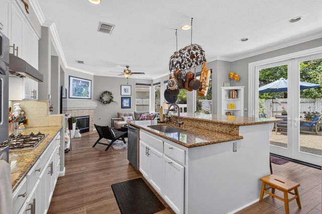 3207 Europa St, Roseville, CA 95661