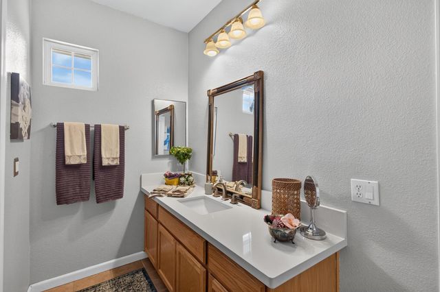 3207 Europa St, Roseville, CA 95661