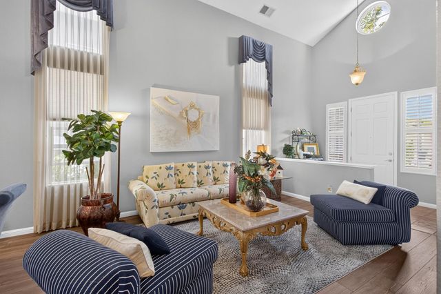 3207 Europa St, Roseville, CA 95661