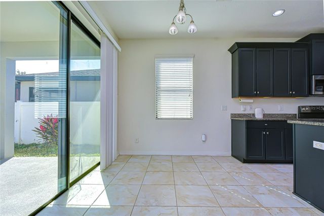 4736 WOODS LANDING LANE, Tampa, FL 33619