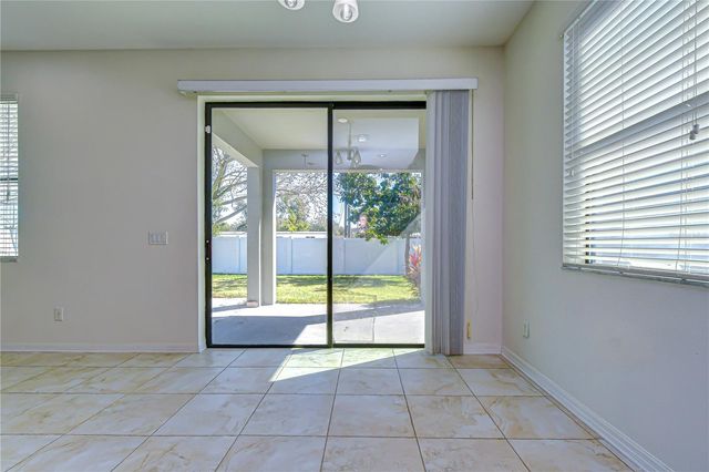 4736 WOODS LANDING LANE, Tampa, FL 33619