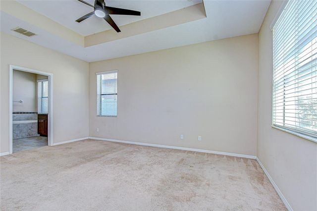 4736 WOODS LANDING LANE, Tampa, FL 33619