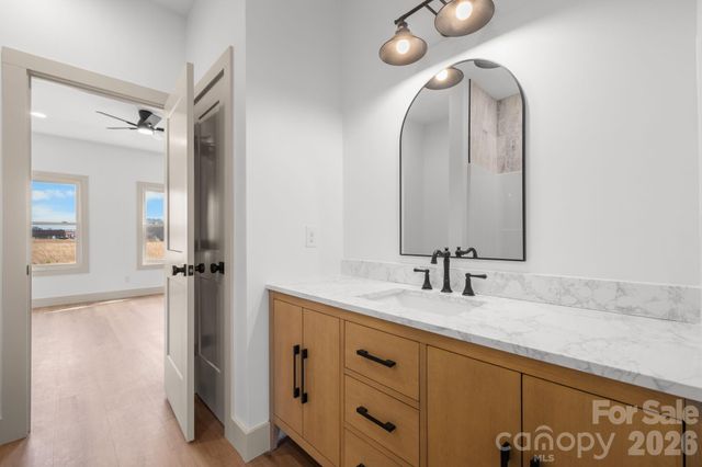 2119 - 2111 24th Street Lane SE, Hickory, NC 28602