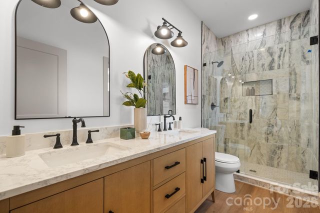 2119 - 2111 24th Street Lane SE, Hickory, NC 28602