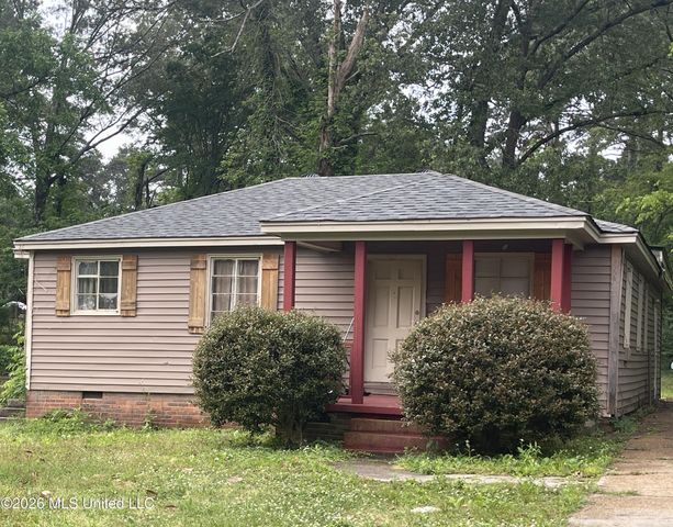 825 Combs Street, Jackson, MS 39204