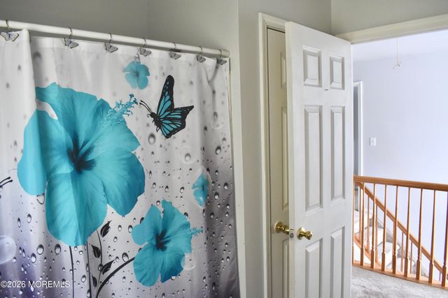 15 Dolphin Circle W, Bayville, NJ 08721