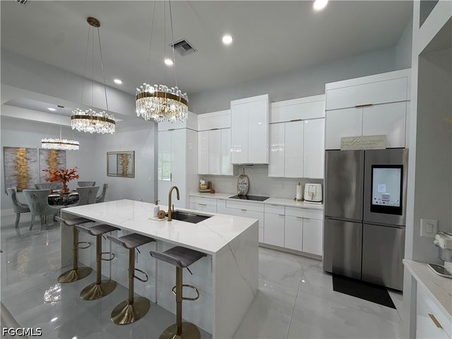 910 VENICE AVE N, Lehigh Acres, FL 33971