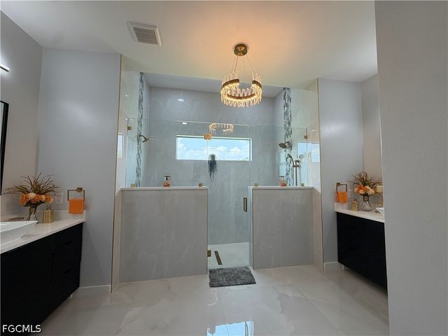 910 VENICE AVE N, Lehigh Acres, FL 33971