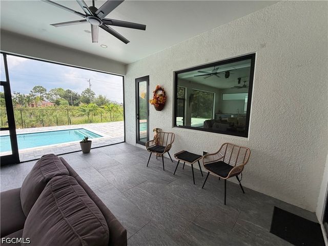 910 VENICE AVE N, Lehigh Acres, FL 33971